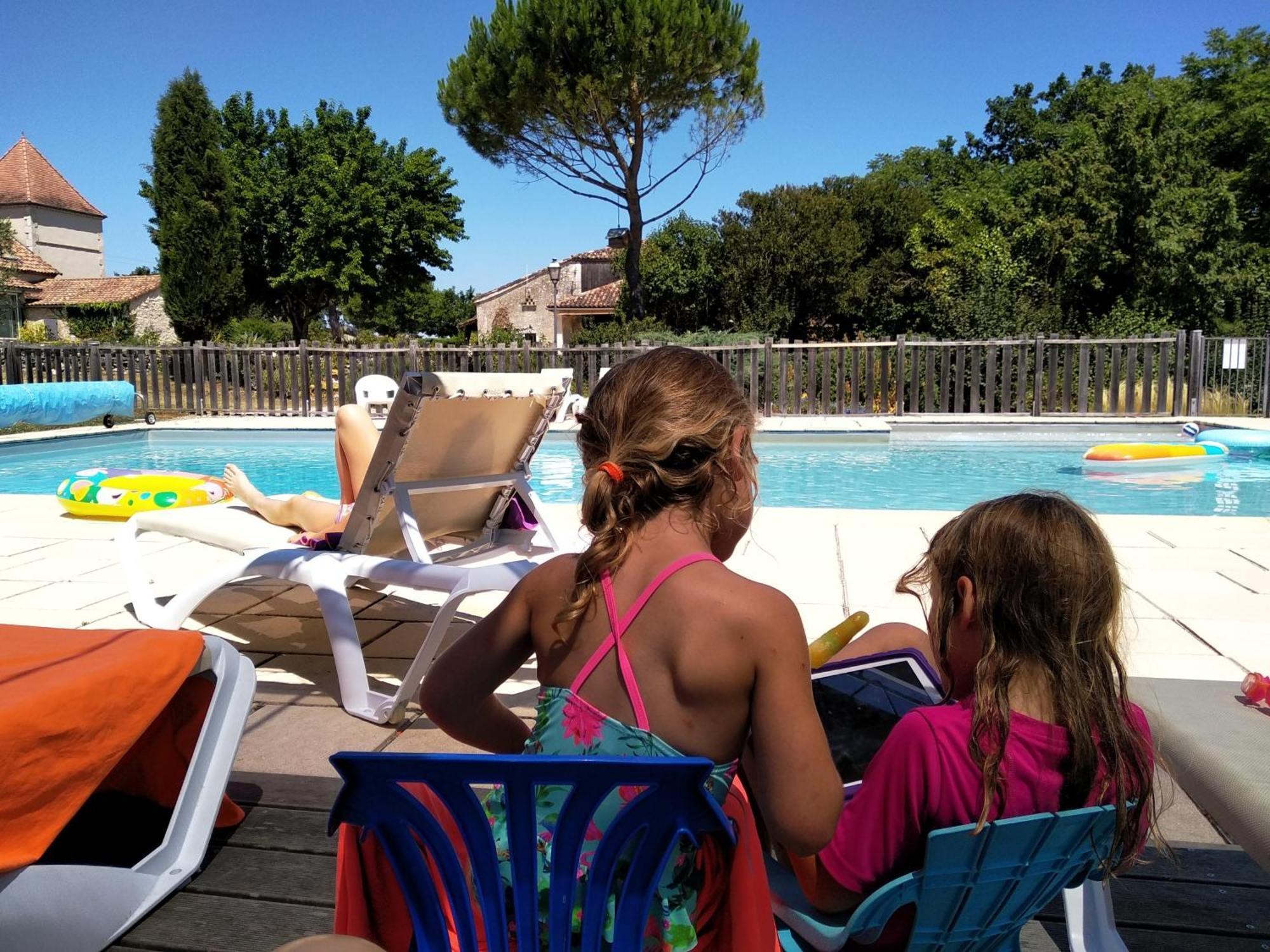 Vila Le Vignal Monflanquin Exteriér fotografie